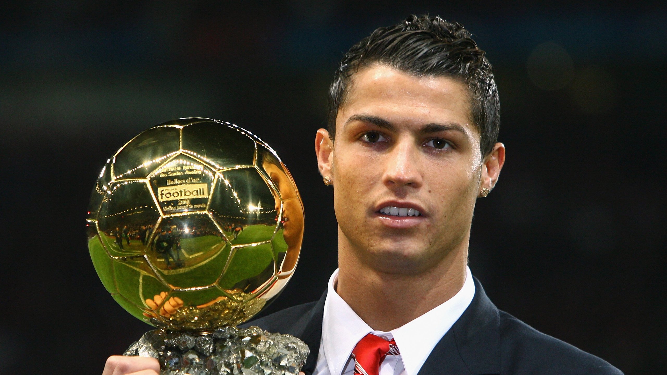 极速之巅，勒克莱尔驾驭法拉利轻取雷诺，惊艳四座